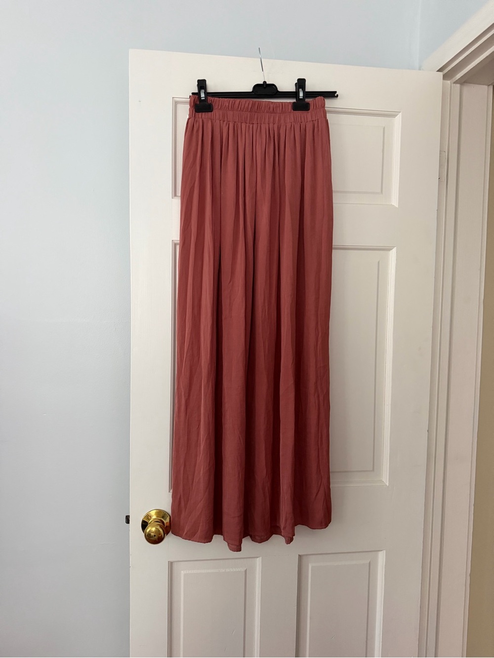 Forever 21 Rusty Rose Elastic Waist Maxi Skirt